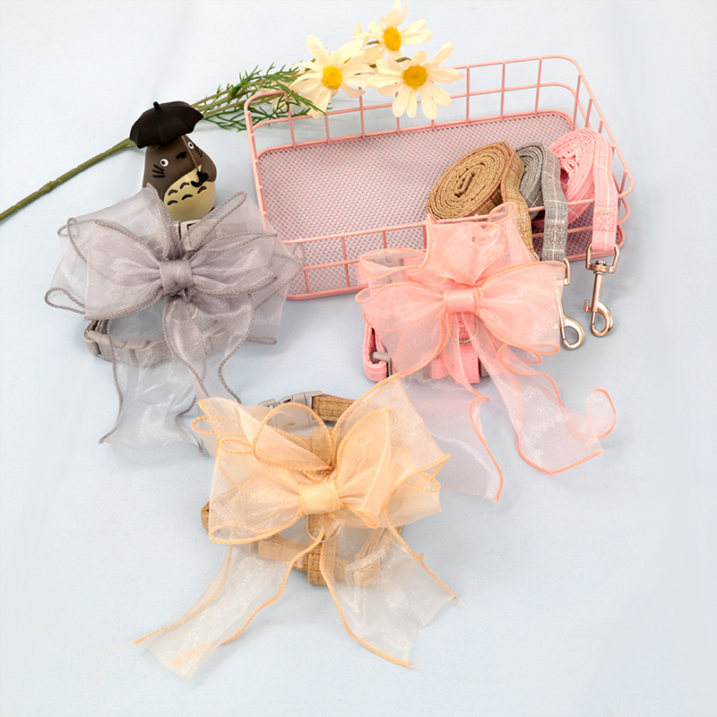 Wholesale Fairy net cute bow chest harness leash walking princess pets out walking cats and dogs to prevent breaking free full figure
