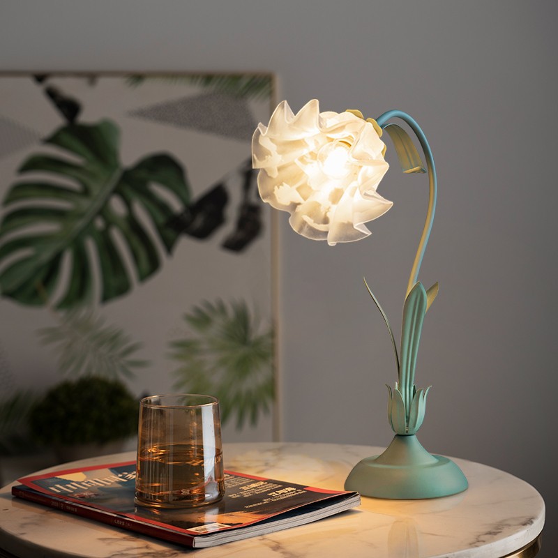 Table lamp with lily of the valley flowers, French country atmosphere lamp, creative Instagram girl pink birthday gift, bedroom bedside lamp