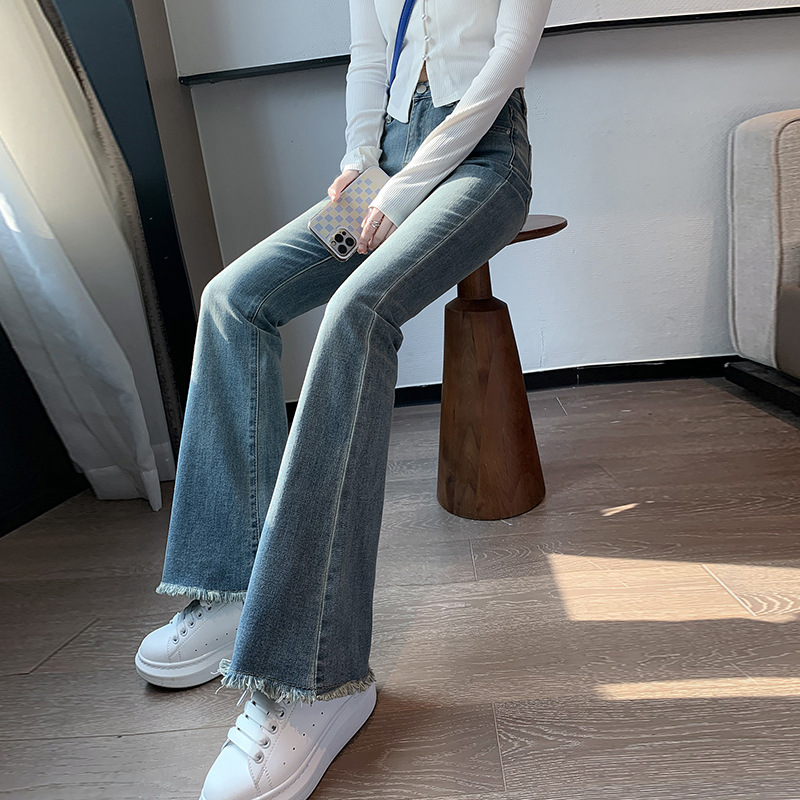 High-waisted retro stretch slightly flared jeans for women 2023 spring new Korean style slimming and form-fitting fringed flared pants Application Scenario