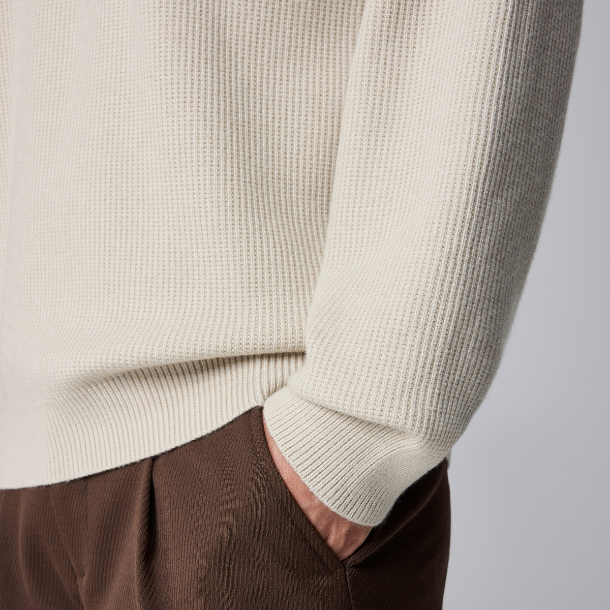 Momeck men's striped color-blocking sweater for winter 2024 new round neck loose men's knitted sweater 21867 Item Picture