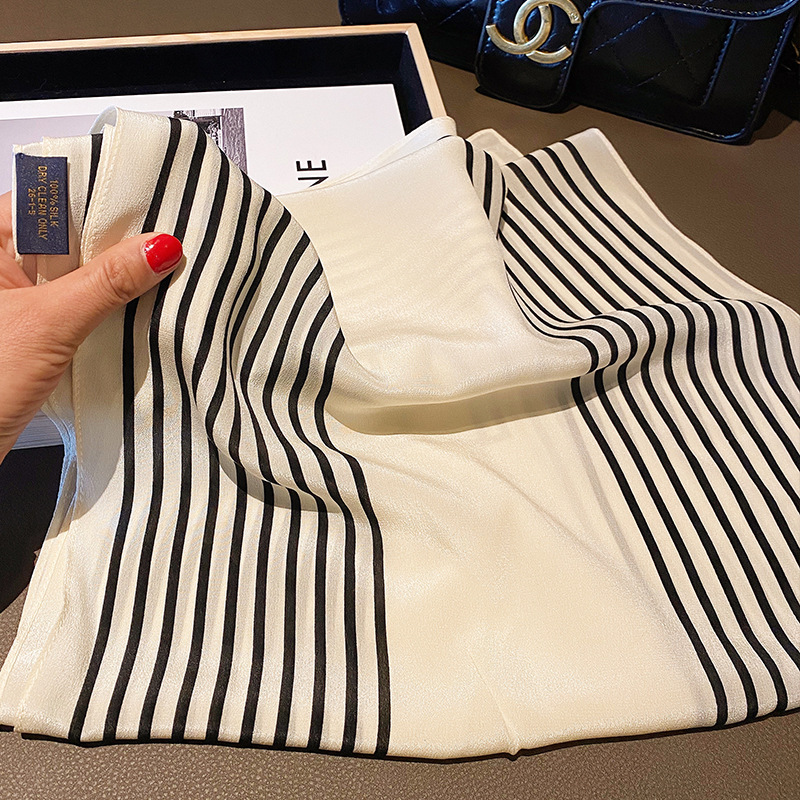 Mulberry Silk Scarf Spring And Summer Thin Small Scarf Silk Crepe Satin Silk Small Square Women's Fashion Printed Scarf Specification drawing