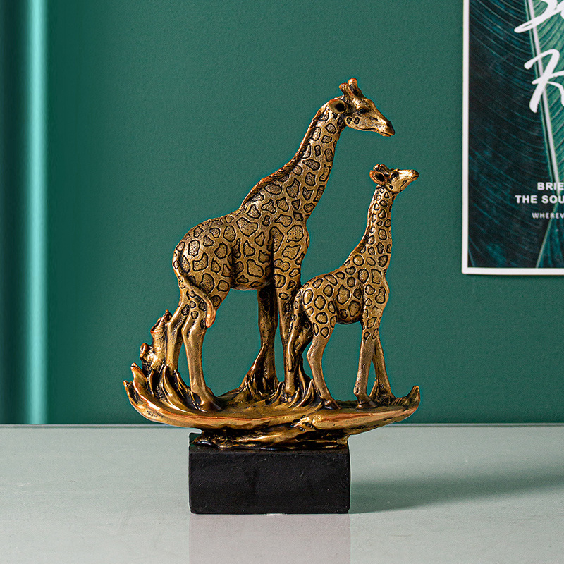 Manufacturers Creative Resin Ornaments Arts And Crafts Gifts Clock Eagle Horse Decoration Antique Living Room Bedroom Home Furnishings details Picture