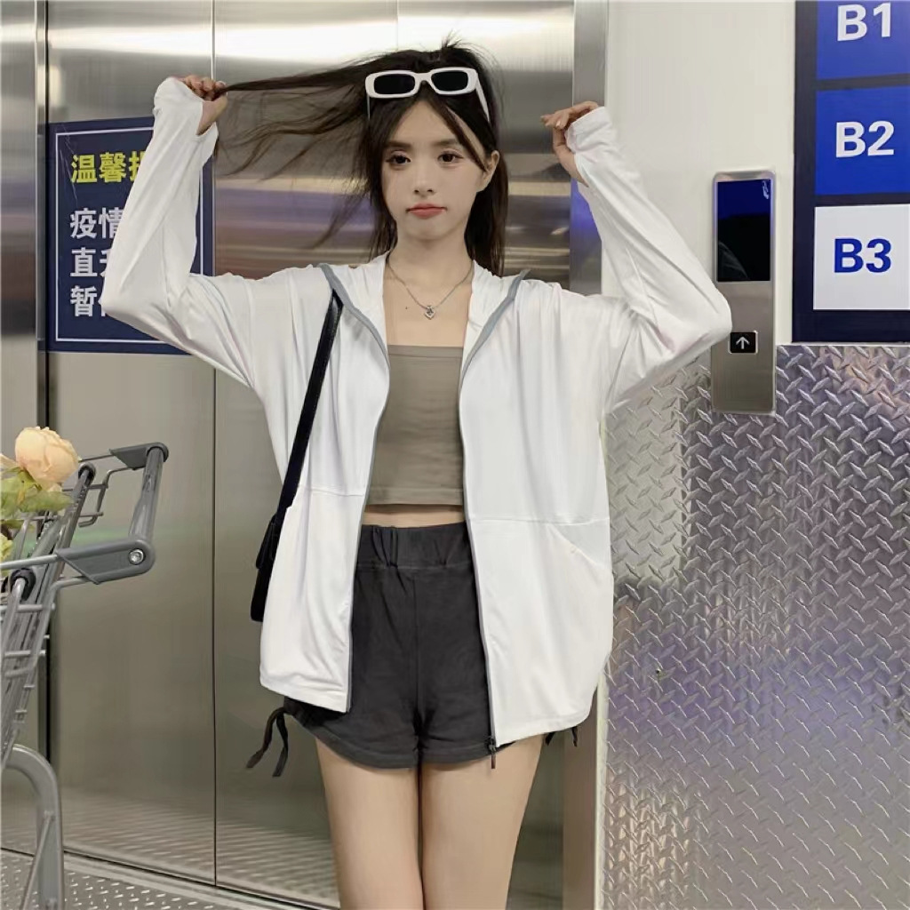 Hooded Sun Protection Clothes Women Thin Breathable Long Sleeve Summer New Loose Ice Silk Sun Protection Coat Women Sun-Protective Cardigan Application Scenario