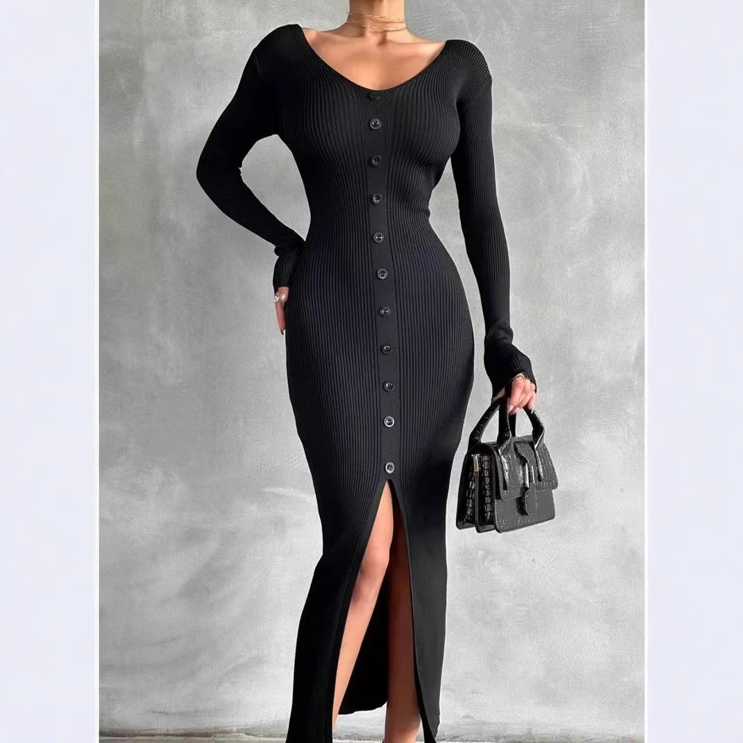 This is a new V-neck mid-length, slimming, slit, single-breasted, knitted, hip-hugging jumpsuit from Europe and America for the autumn and winter of 2025 Application Scenario