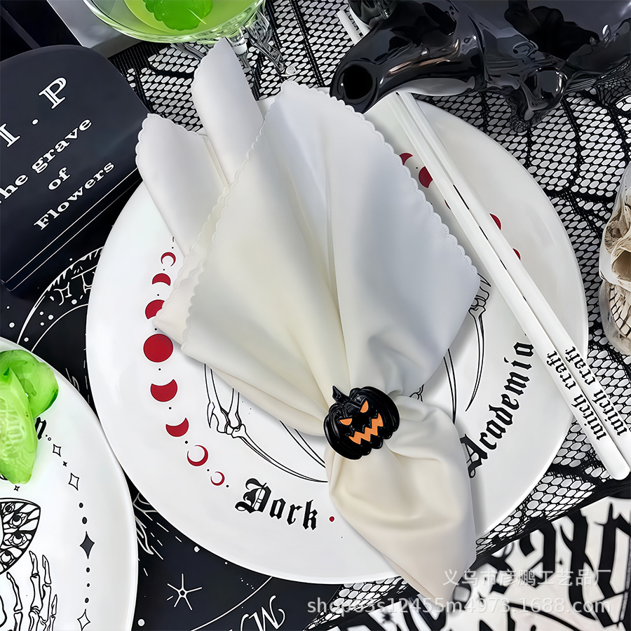 Cross-border stock pumpkin napkin rings, Halloween oil-dropping napkin rings, Ghost Festival party napkin segments, day gatherings, hotel and family decoration napkin buttons, ghost hotel tissue decoration, fixed buttons, meal buttons Specification image