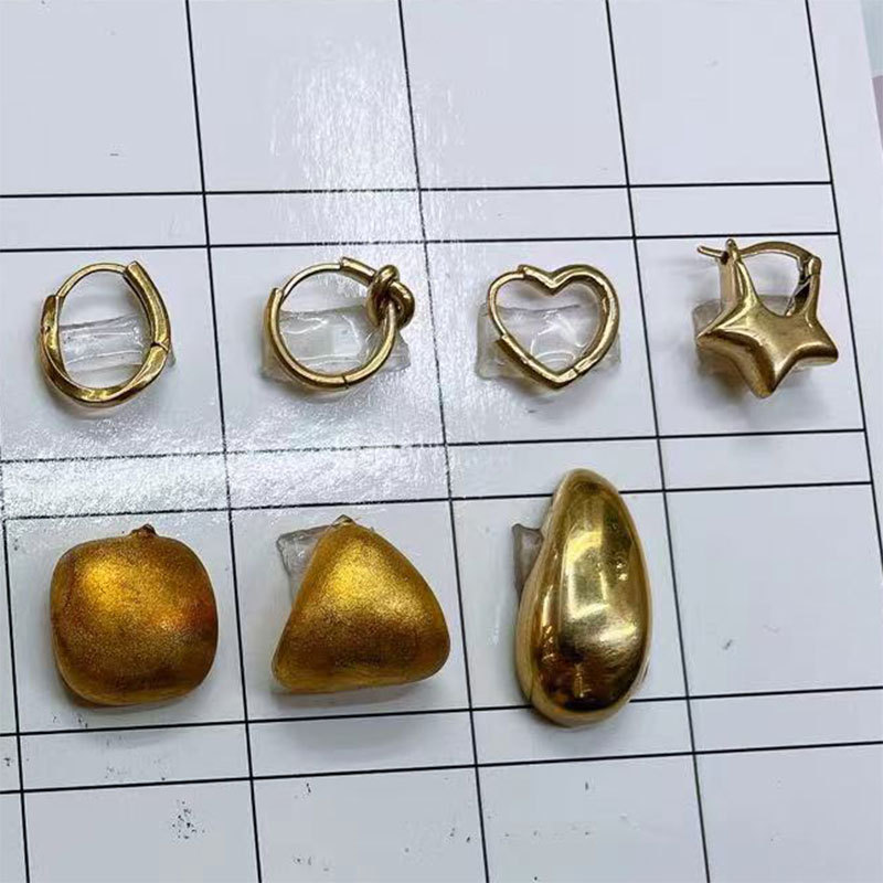 Classic daily plain metal ear rings for women, Korean simple, individual, versatile, elegant and fashionable stud earrings and earrings details Picture