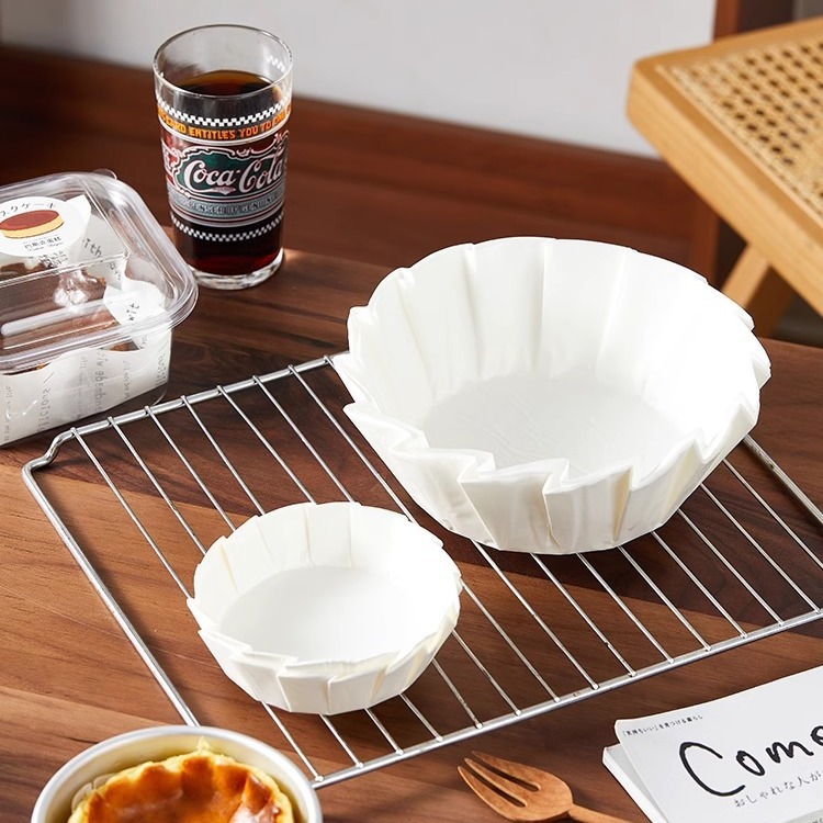 Basque oil paper cake baking paper tray mold, disposable 4-6 inch special packaging pad paper, high-temperature resistant and no need to fold Item Picture