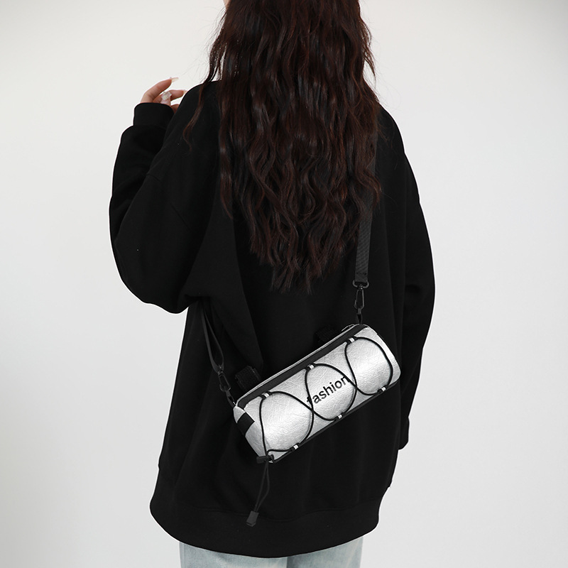 骑行背包实物图