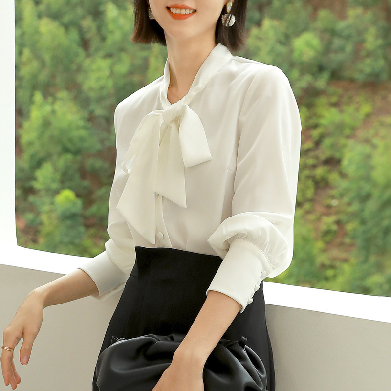 百姿秋季新品潮流蝴蝶结飘带女式衬衫通勤风纯色开衫圆领系带上衣