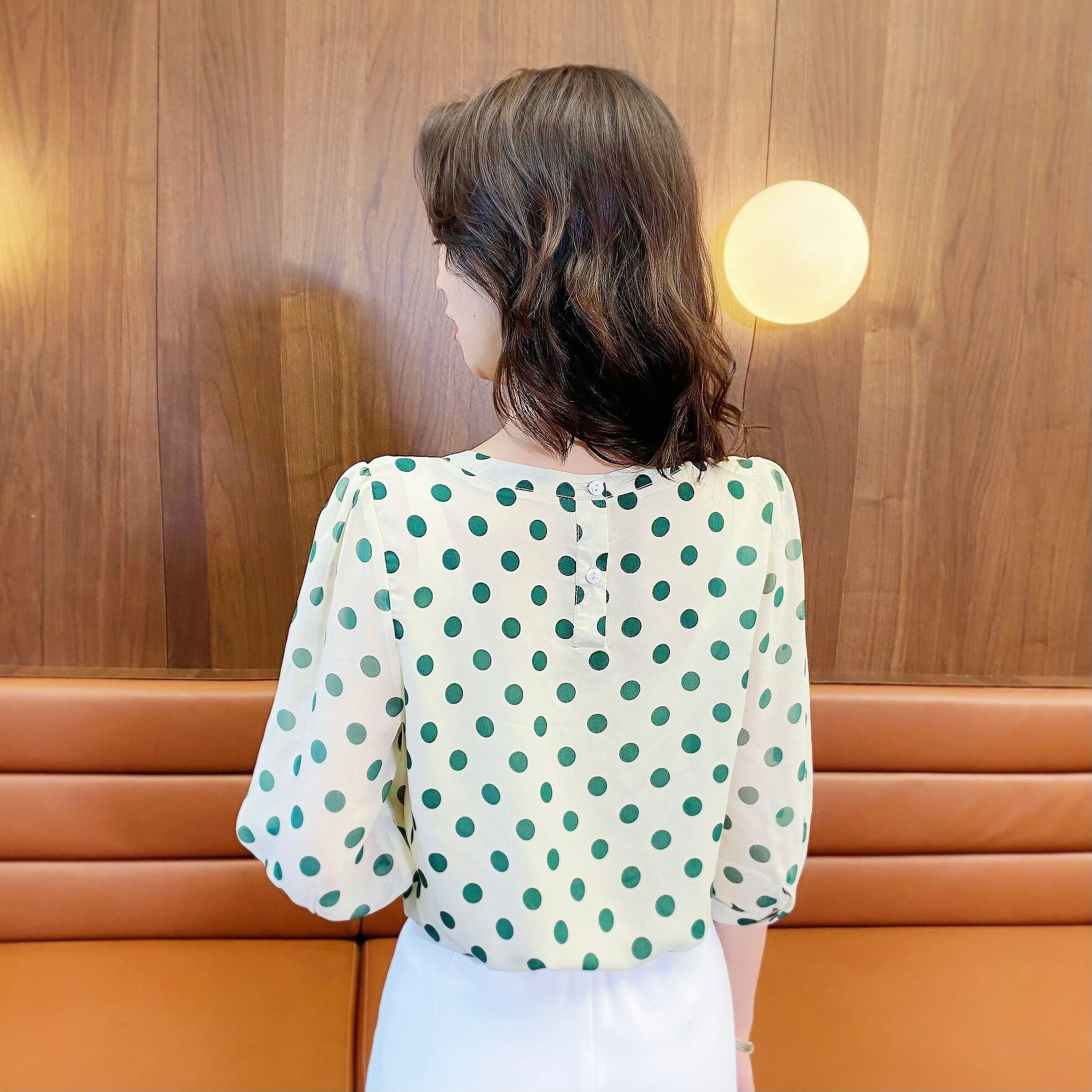 女式衬衫实物图