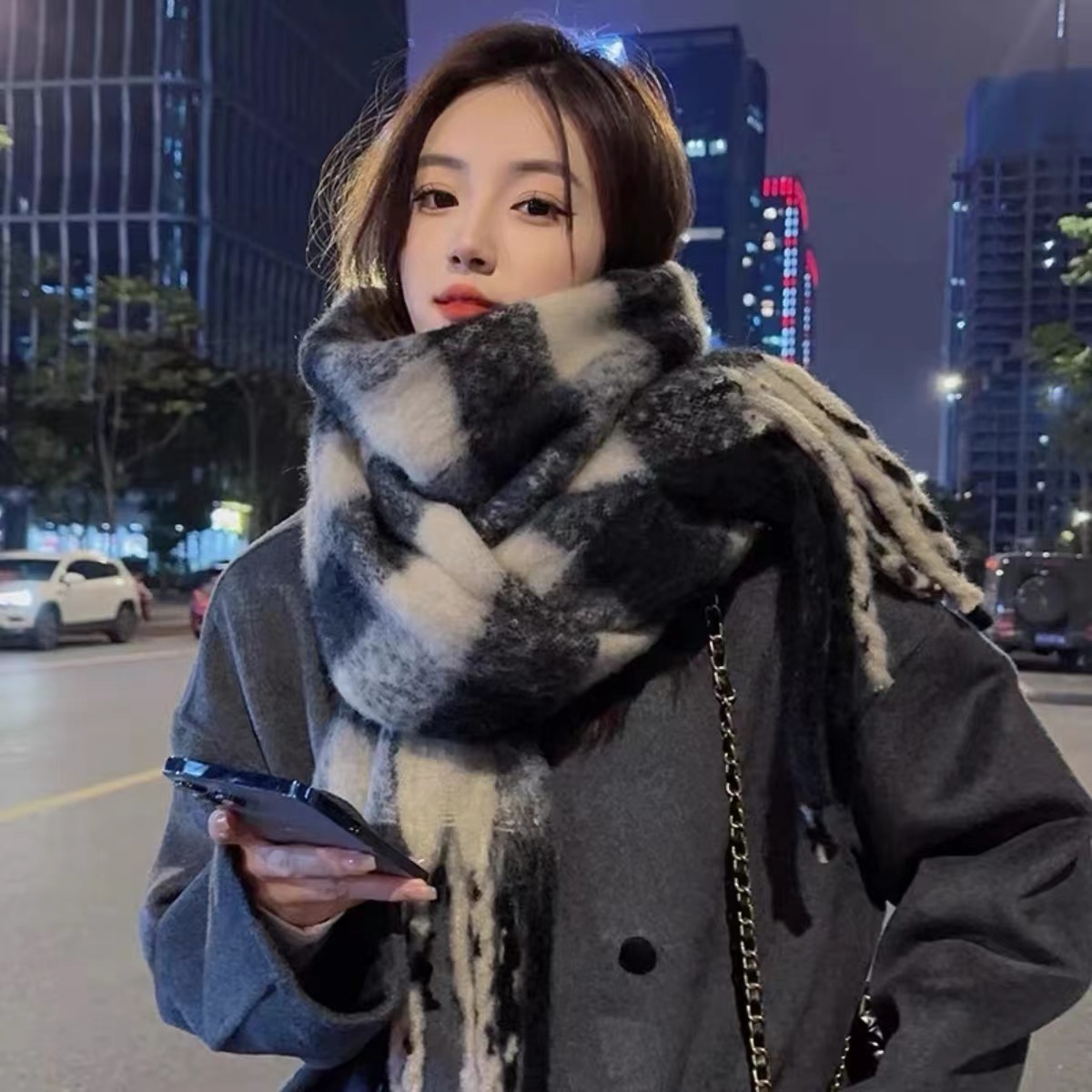 欧美爆款黑米格子围巾女甜美围脖冬季加厚保暖流苏情侣披肩百搭详情2