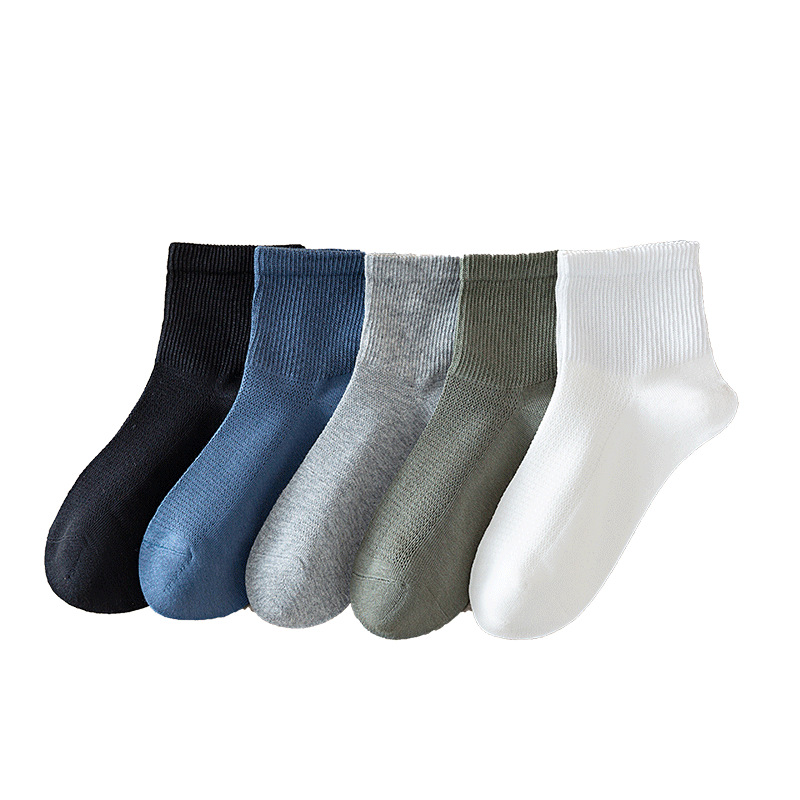 Solid-color cotton socks for men, spring and summer, mesh breathable, simple sports socks, comfortable combed cotton, versatile men's mid-calf Item Picture