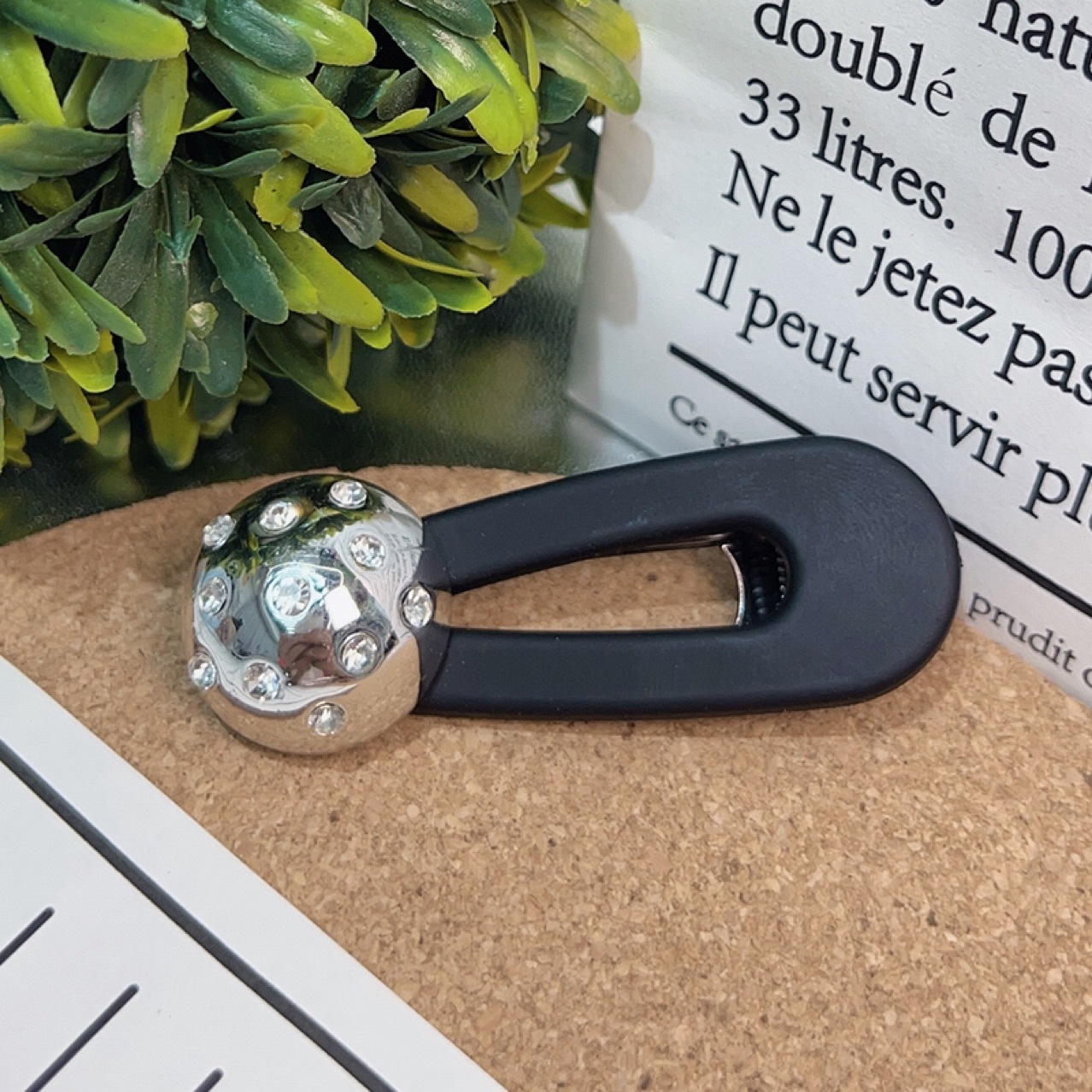 Just love it ~ Asymmetrical heart-shaped duck side fragments 2024 new style bangs hair clip for girls Specification image
