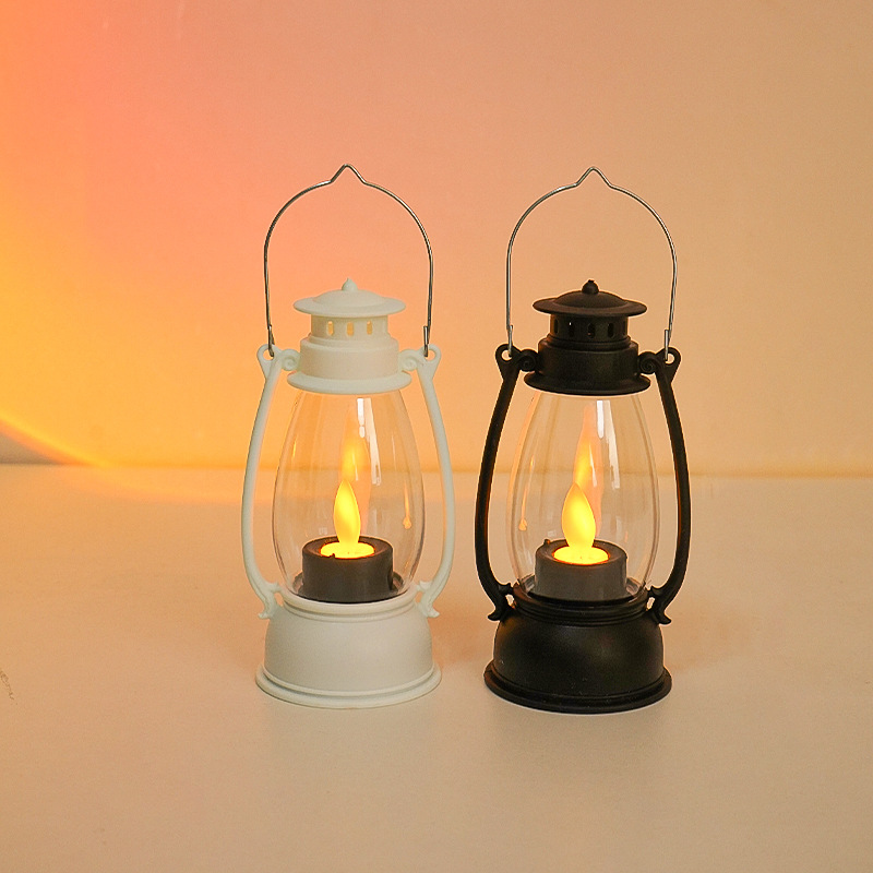 led electronic small horse lantern, Christmas retro small oil lamp, electronic candle lamp, creative nostalgic wind lamp, desktop decoration details Picture