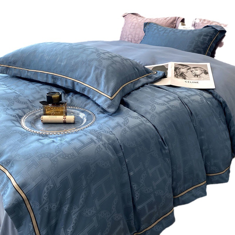 Premium sense engrosado molido conjunto de cuatro piezas estilo nórdico jacquard artesanía ropa de cama edredón cama lujo ligero Item Picture