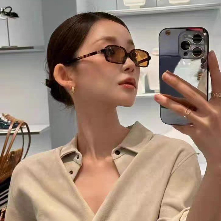 复古方形小框墨镜女高级感新款网红明星ins同款街拍防晒太阳眼镜