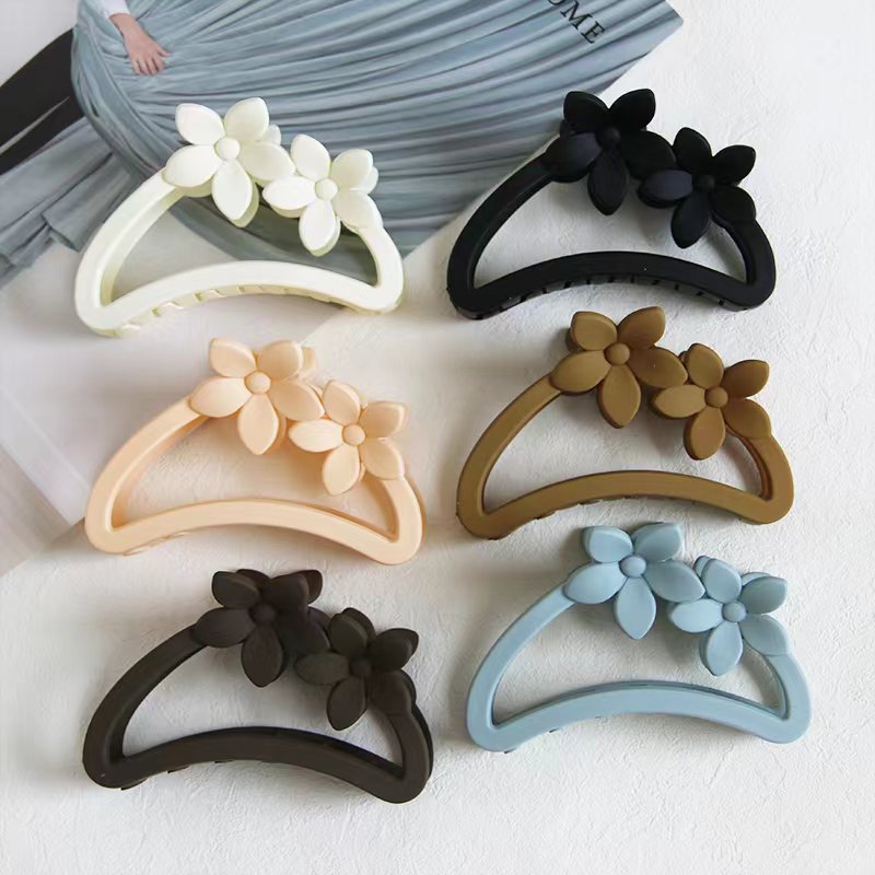 【1-5区】189号/梅花三角抓夹/12/包法式抓夹高级感夹子头饰发夹2022年新款大鲨鱼夹ins风发抓后脑勺