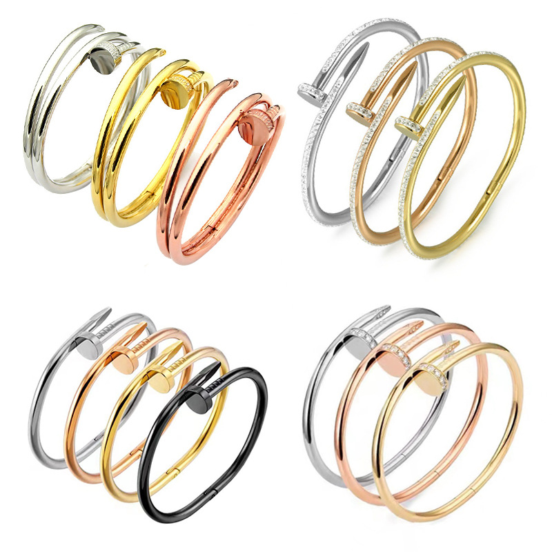 A classic 18k rose gold titanium steel bracelet that is a bestseller in Japan and South Korea. It is a unisex love nail bracelet that does not fade details Picture