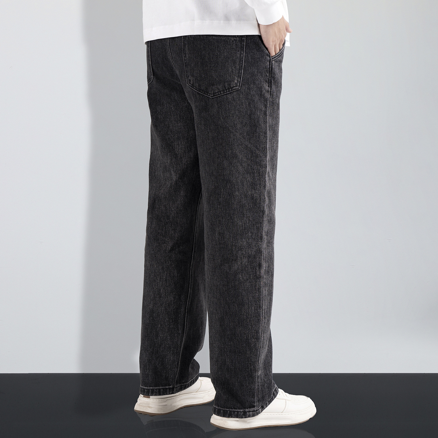 Spring 2025 new black and grey men's straight-leg jeans, American retro washed loose men's straight-leg jeans Application Scenario