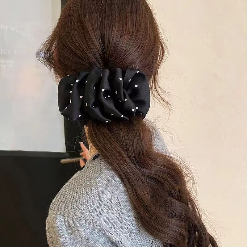 爆款巨显发量横着夹新款褶皱波点香蕉夹云朵泡泡甜美高马尾竖夹子详情3