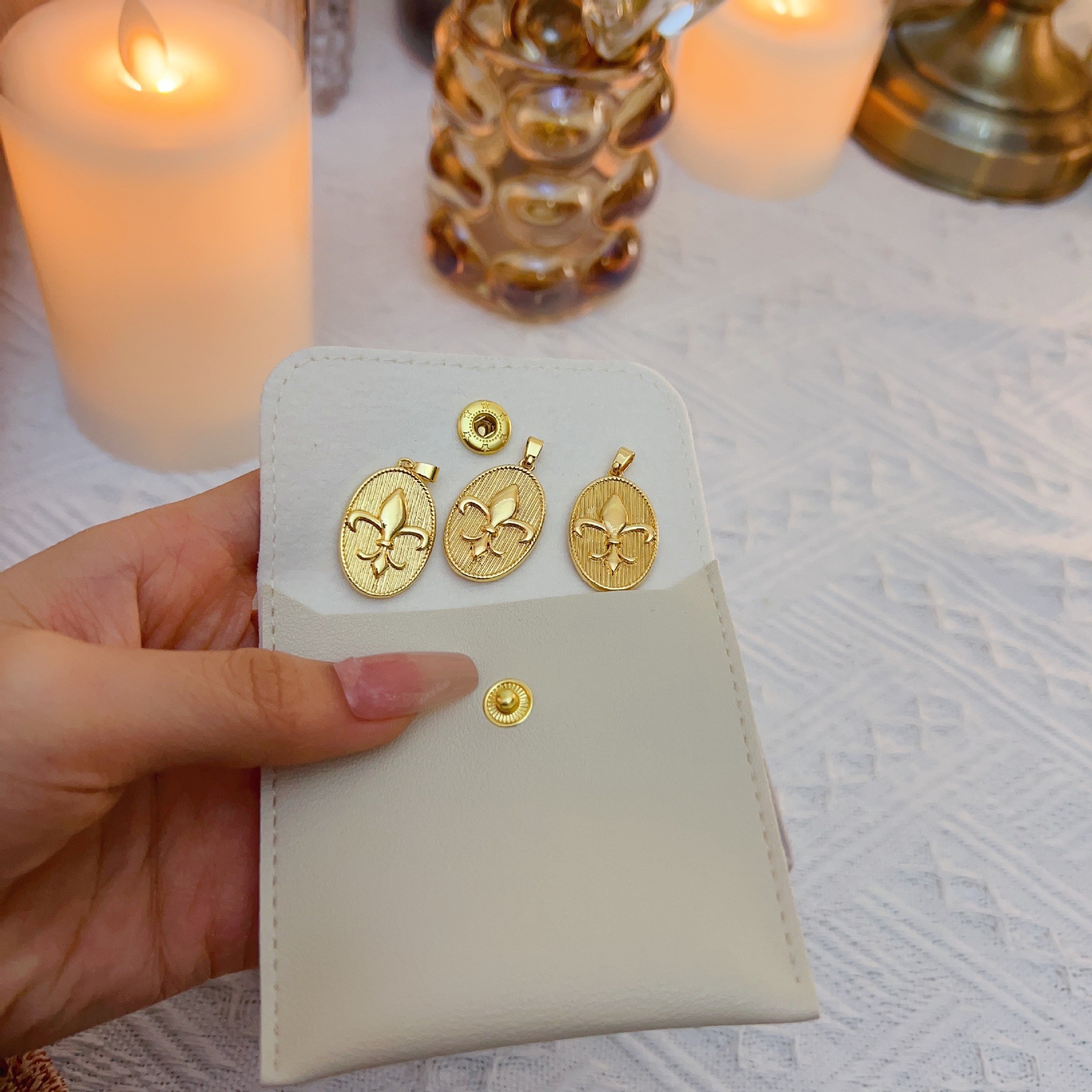 Copper-plated real gold accessories, diy accessories, small pendants, dinosaur pendants, shell, abalone, shell bracelets, single pendants, earrings Specification image