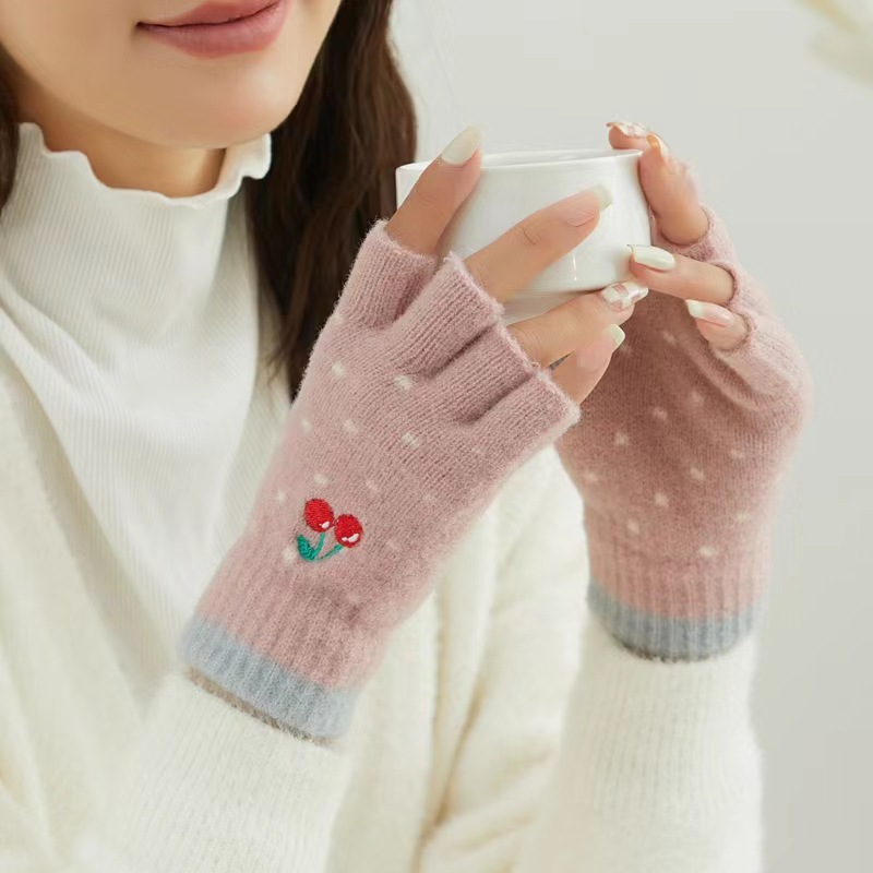Winter Korean Female Student Half Finger Knitted Writing Jacquard Half Finger Cartoon Warm Gloves Wholesale Factory Direct Sales