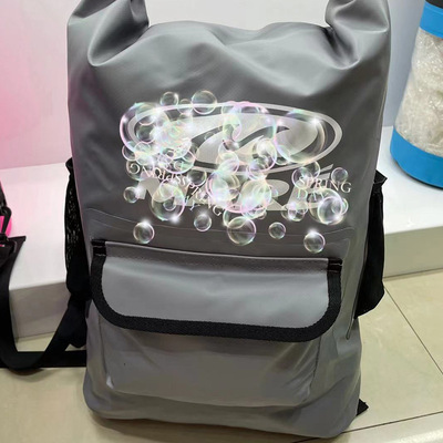 Amazon backpacks, outdoor waterproof swimming bags, rafting and canyoning storage bags, beach diving equipment in stock details Picture
