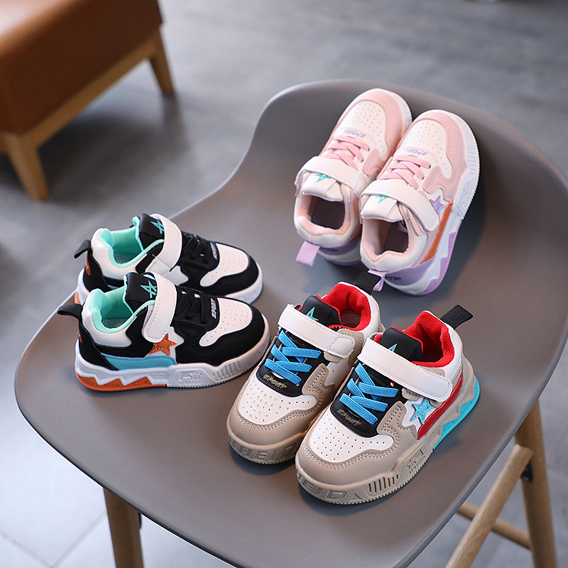 Children's sports shoes, anti-slip soft-soled baby shoes, autumn new style breathable and lightweight baby walking shoes, boys' and girls' board shoes