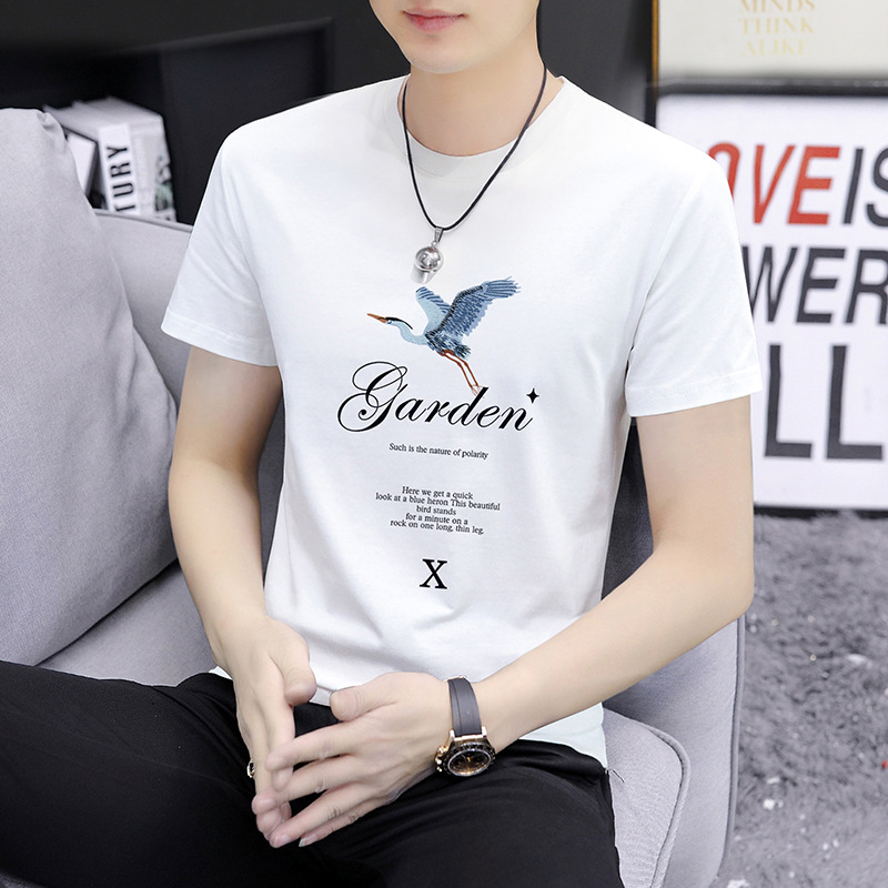 The 2025 new summer short-sleeved T-shirt men's fashion trend brand offers a cool half-sleeved round-neck base layer for men