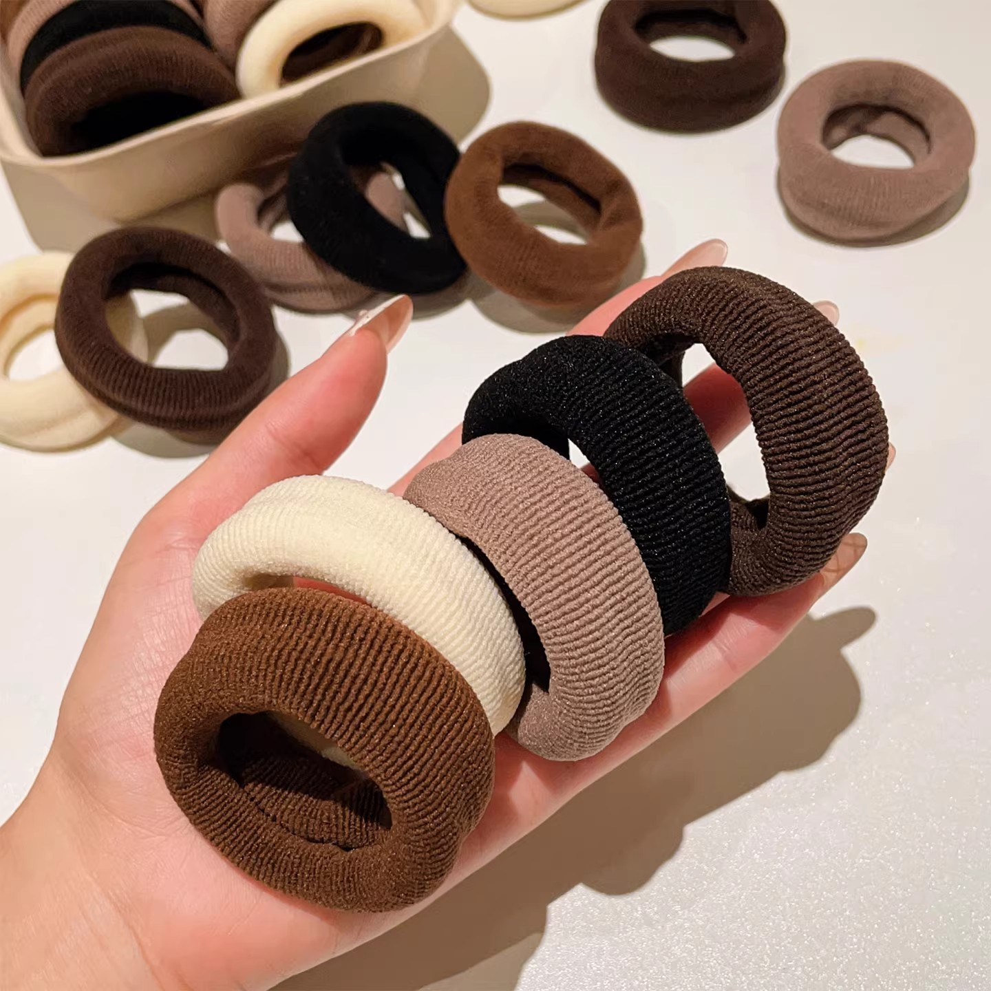 Thick hair band, hair tie, women's hair tie, wide edge seamless large towel band, hair accessory, small intestine hair band details Picture