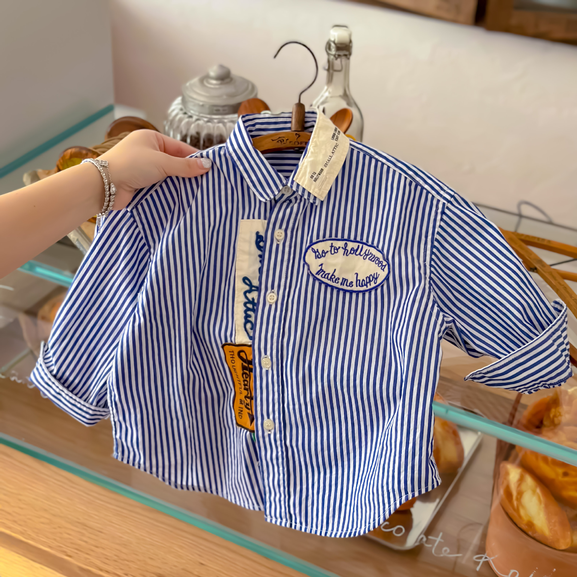Children's shirts 2023 Autumn New collection: Long-sleeved shirts for boys and girls, Korean version shirts for boys, one-piece consignment