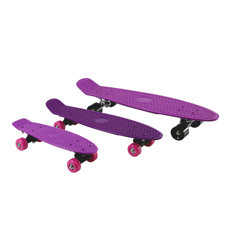 定制纯色现货四轮儿童塑料滑板公路单翘代步小鱼板青少年活力板