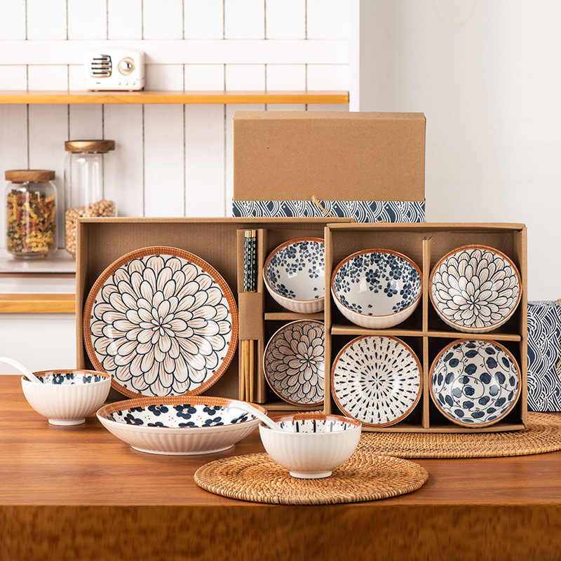 陶瓷餐具套装实物图