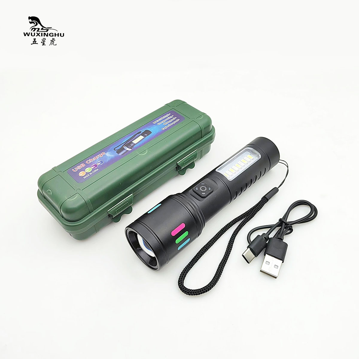 New outdoor long-range white laser aluminum alloy flashlight, red and white light warning light, camping, mountain climbing and patrol flashlight Application Scenario
