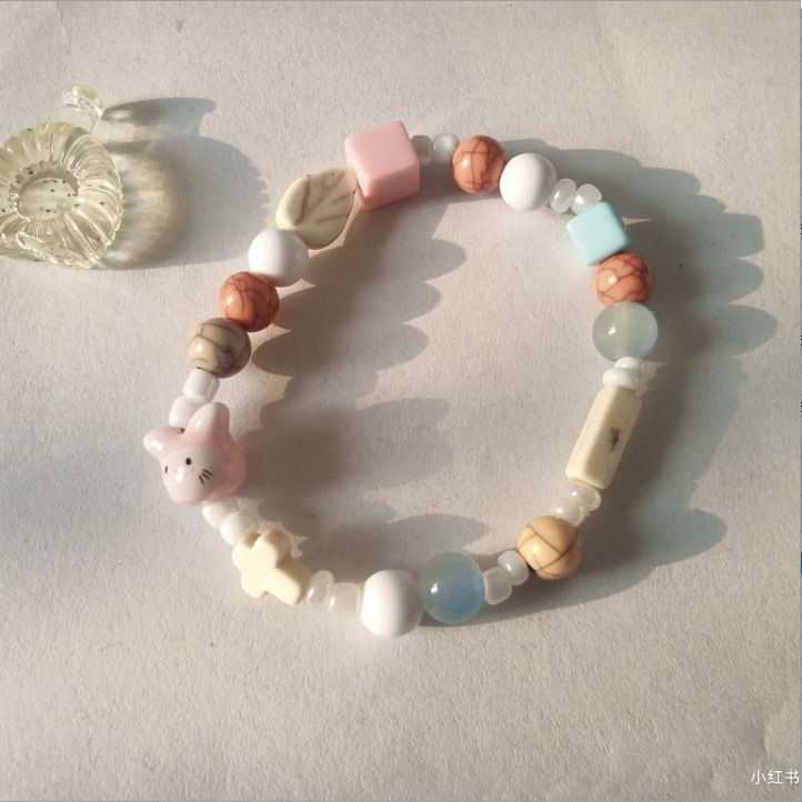 Dopamine Lingtu Wish Bracelet Four-piece Macaron Super Fairy Strawberry Rabbit Women's High-end Chinese all-rounder Jewelry details Picture