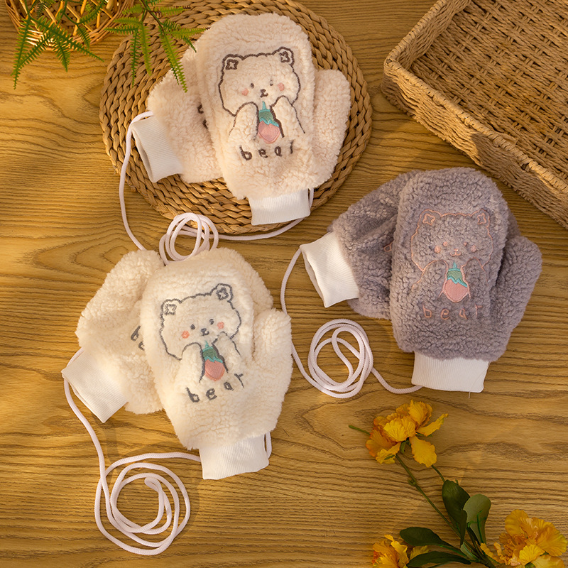 The cute Korean version of the "ins gloved Girl" for winter cycling, with a warm and cold-proof neck, thickened plush cartoon bear