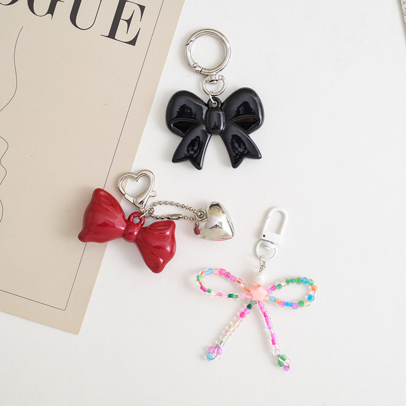 New Korean Instagram sweet girl pearl bow silver heart pendant, keychain, phone chain, earphone pendant Specification image