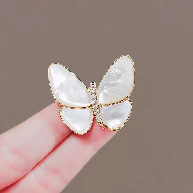 This Pearl Butterfly Brooch, The Same Style As Meng Wanzhou's, Is A Fashionable And High-End Accessory For Women's Suits Specification drawing
