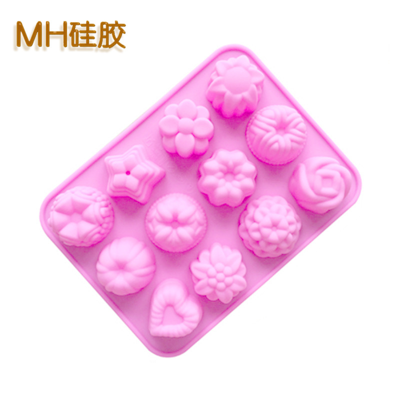 Minghao 12 Even Herbal Silica Gel Mooncake Mold Silica Gel Ice Crust Pastry Mold Cold Soap Mold Diy Baking Application Scenario