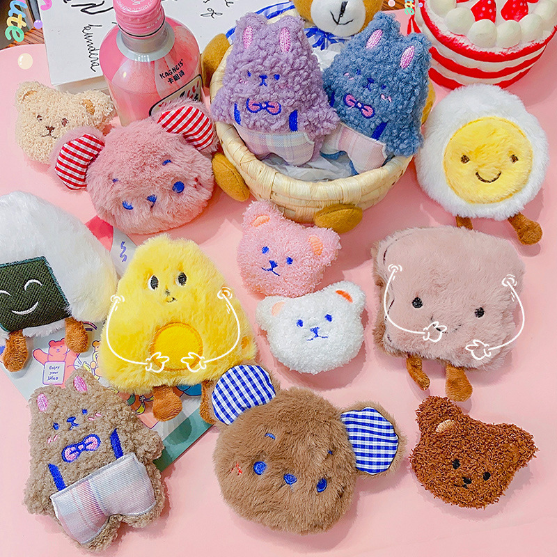 卡通毛绒胸针少女可爱小熊饭团别针女潮衣服包包装饰挂件服饰配件