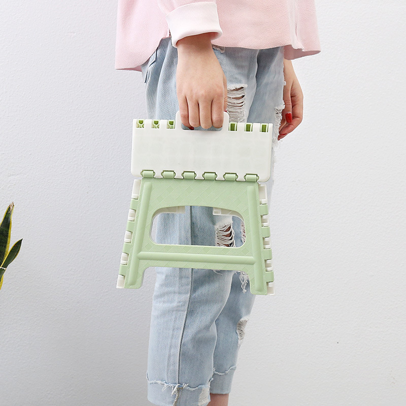 Wholesale of folding stools, portable outdoor small stools, household stools, simple fishing chairs, train small stools Specification image