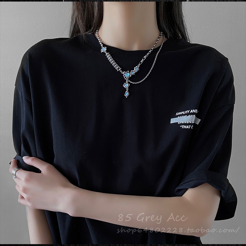Original moonstone pendant necklace, new women's niche high-end collarbone chain, punk hip-hop patchwork layered neckchain Application Scenario