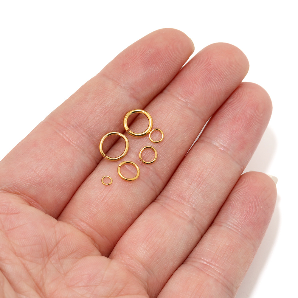 Wholesale 18K gold vacuum color-preserving stainless steel open ring, DIY jewelry connection accessories, closed ring, jump ring Application Scenario