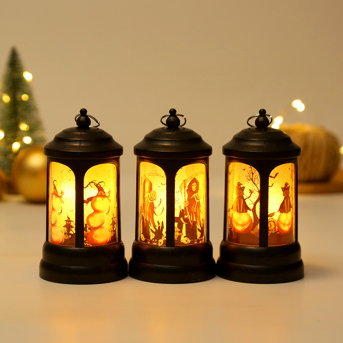 led retro small horse lanterns, Halloween small oil lanterns, electronic candle lanterns, hand-held night lights, plastic wind lanterns and ornaments details Picture