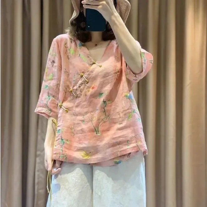 Ethnic style V-neck floral loose cotton and linen top for women, mid-sleeved summer shirt with buttons, artistic and retro Chinese style women's clothing