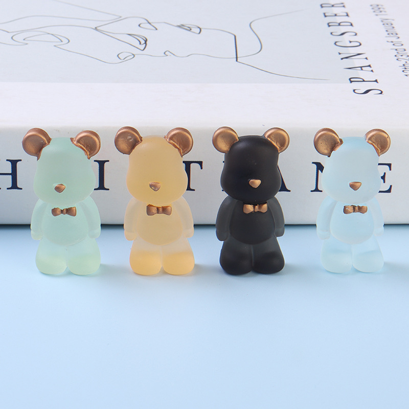 Resin Accessories Violent Bear Big Cartoon Diy Accessories Cream Glue Phone Case Decorative Patch Hair Accessories Materials Wholesale Application Scenario