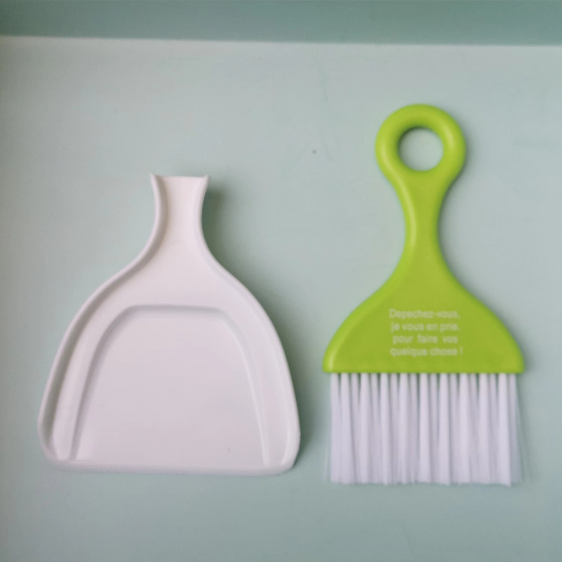 扫把、簸箕实物图