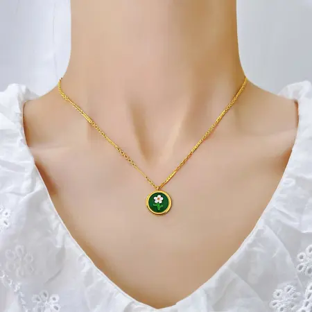 Retro Daisy flower dark green glazed round necklace for women's collarbone chain, titanium steel, non-fading, 2022 new style Retro Daisy flower dark green glazed round necklace for women's collarbone chain, titanium steel, non-fading, 2022 new style