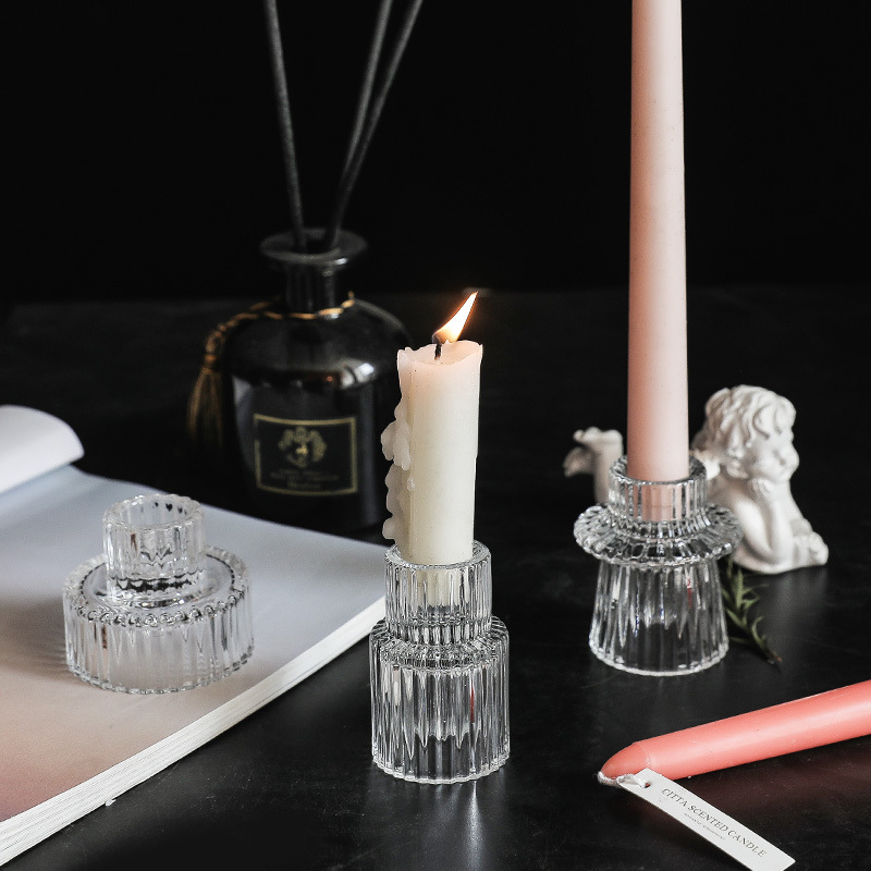 Nordic Vertical Stripes Relief Retro Double Head Glass Candlestick Creative Table Top Romantic Restaurant Table Top Decoration (Price Negotiable) Application Scenario