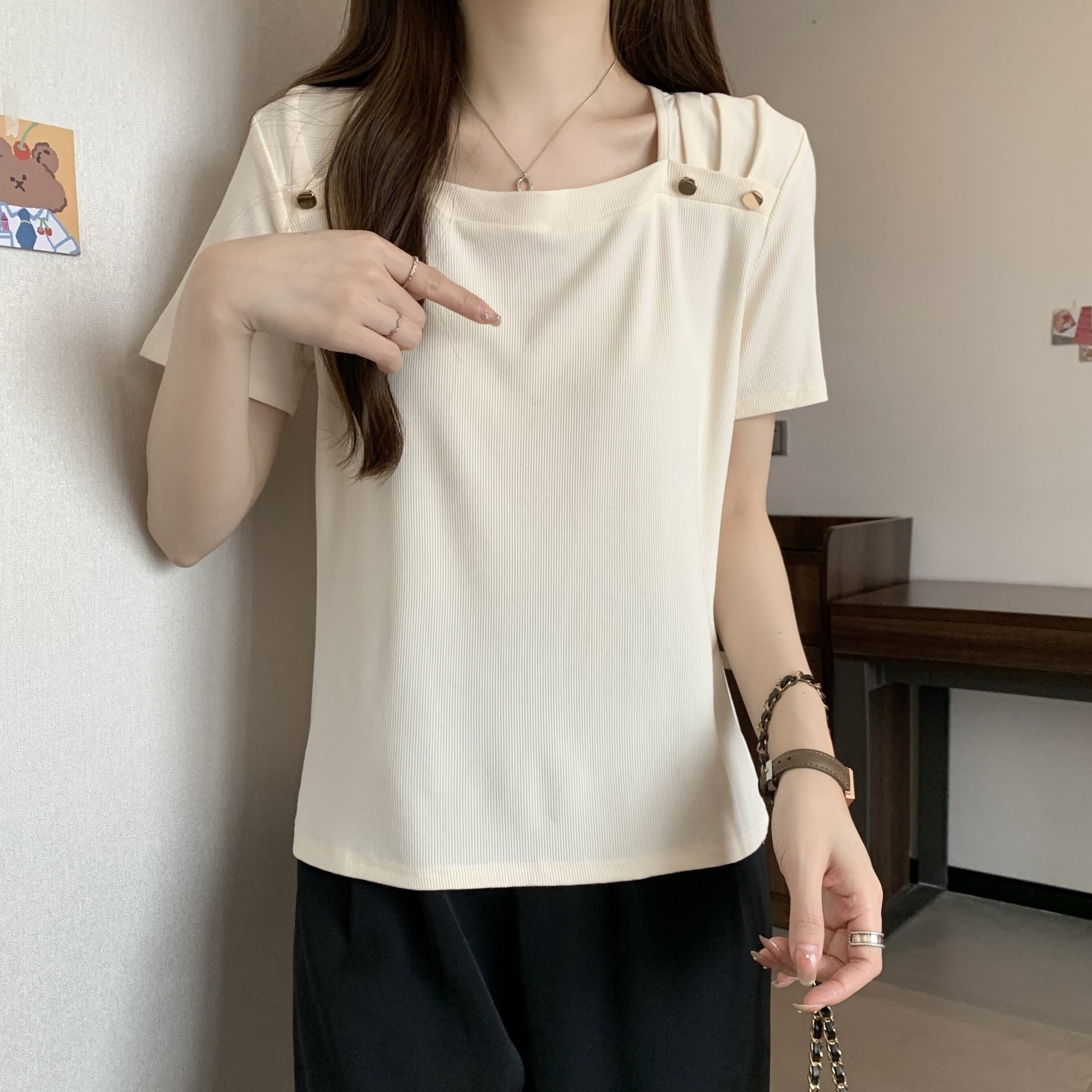 方领正肩短袖t恤女2026年夏季显瘦宽松设计感欧货短袖上衣A11743详情8